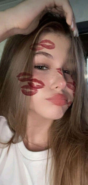  ,   Aylin, 24 ,   ,   