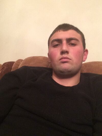  ,   Hakob, 29 ,   