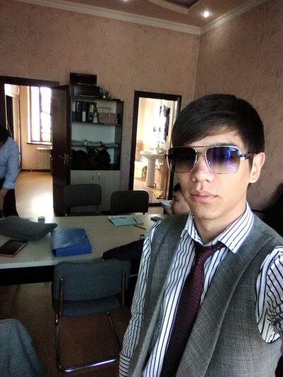  ,   Timur, 28 ,   ,   , c 