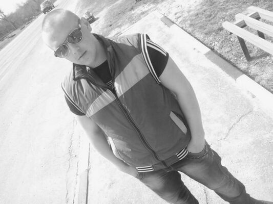  ,   Zhenek, 30 ,   ,   , c , 