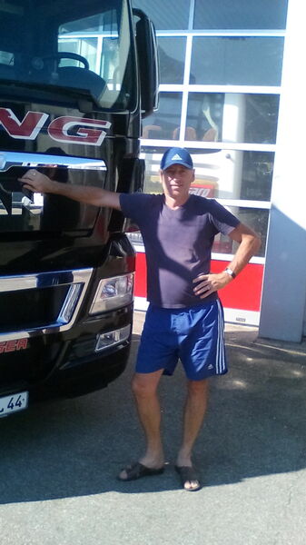  ,   Sergej, 58 ,  