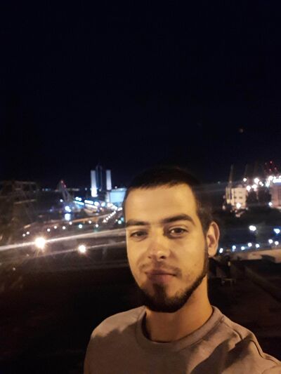  ,   Pavlo, 28 ,   ,   , c , 