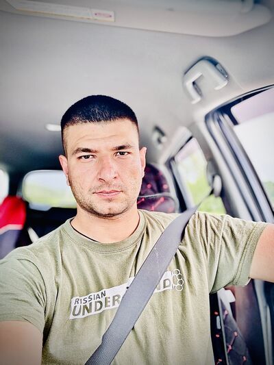  ,   Denis, 29 ,   ,   