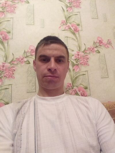  ,   Dmitrii, 43 ,   c 