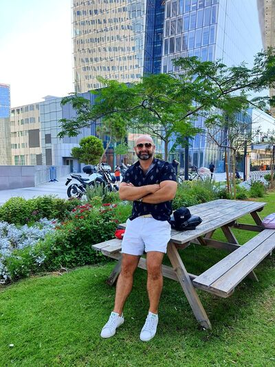  Tel Aviv-Yafo,   Vladimir, 52 ,   ,   