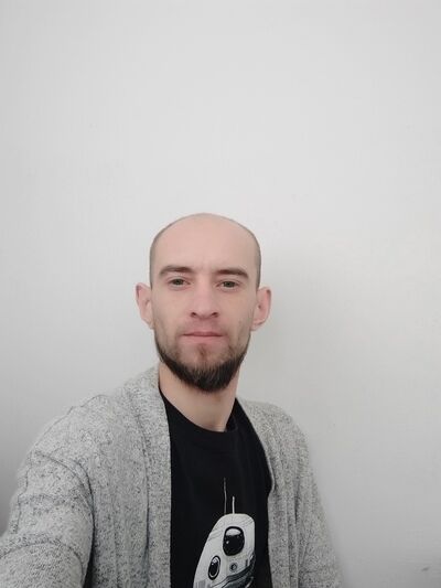  23042893  , 34 ,    