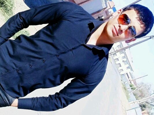  ,   Batyr, 37 ,  