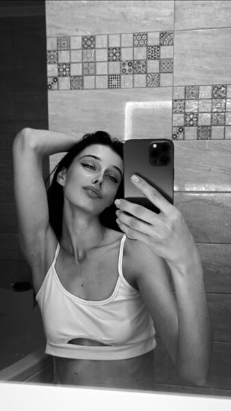  Burnie,   Kiza, 21 ,   ,   , 