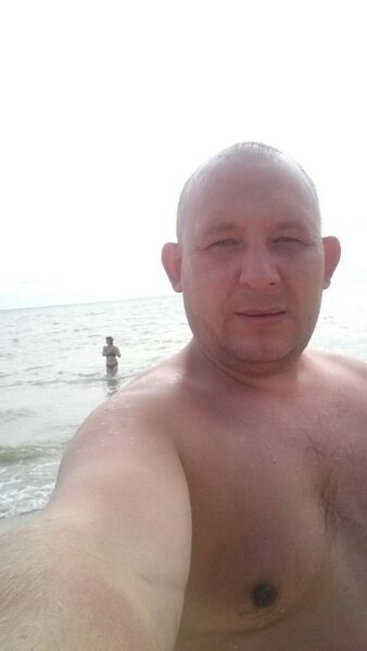  ,   Stas, 44 ,   ,   , c 