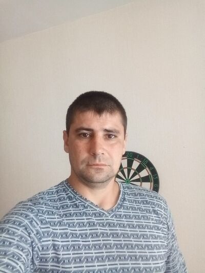  ,   Artur, 38 ,   ,   