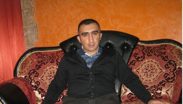  ,   Hovo, 42 ,   ,   