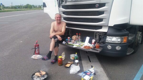  ,   Zuka, 49 ,  