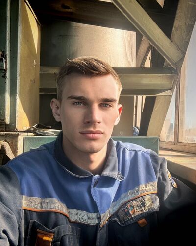  ,   Alex, 23 ,   ,   , c 
