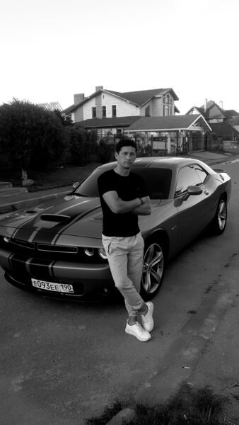  --,   Yahyobek, 32 ,   ,   