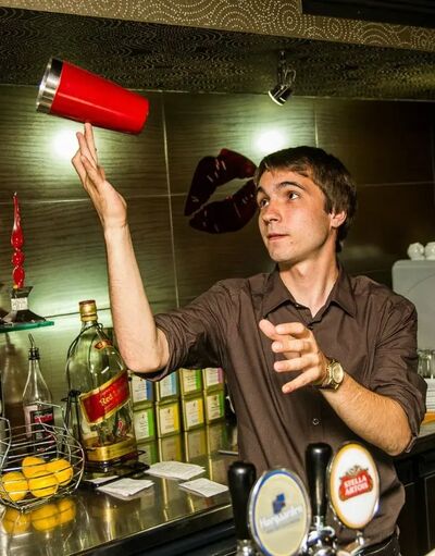  ,   Igor, 33 ,   ,   