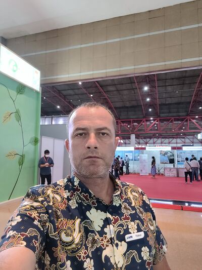  ,   Hakan, 49 ,   ,   