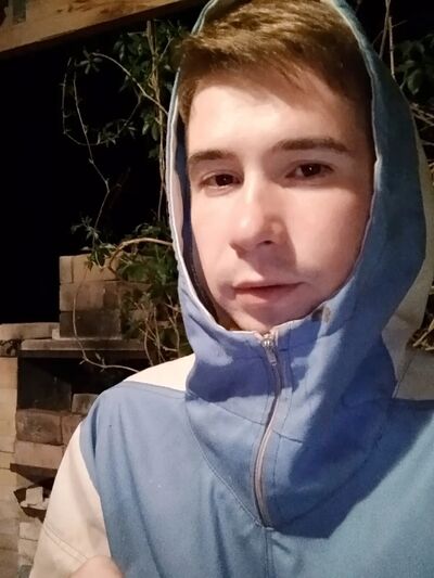  ,   Mikhail, 27 ,   ,   , c 