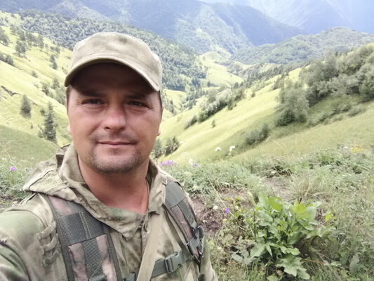  ,   Evgenii, 41 ,   ,   , c 