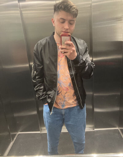  ,   Leon, 25 ,   ,   