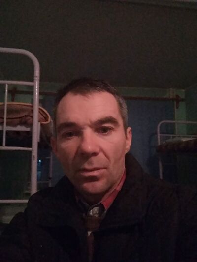  ,   Robert Kruzo, 48 ,   