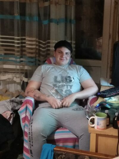  ,   Alex, 21 ,   