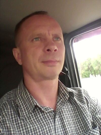  ,   Sergej, 48 ,   ,   , c 