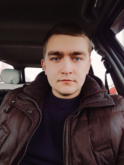  ,   Anton, 31 ,  
