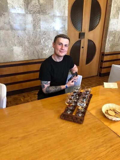  ,   Kirill, 26 ,   ,   