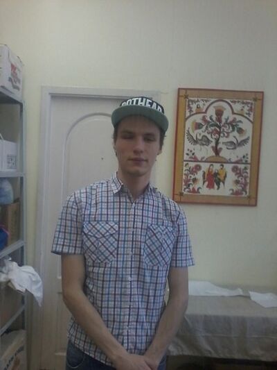  -,   Arkady, 32 ,   ,   , c 