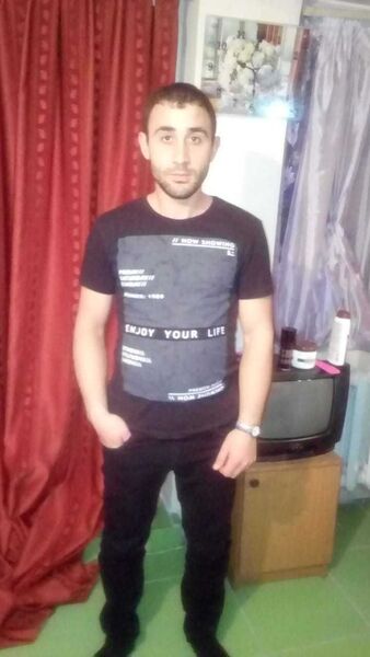  ,   Artur, 33 ,   ,   , c 