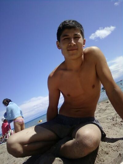  ,   Akrom, 34 ,   ,   , c 