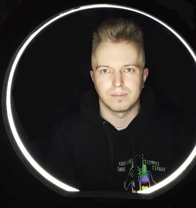  ,   Nick, 32 ,   ,   