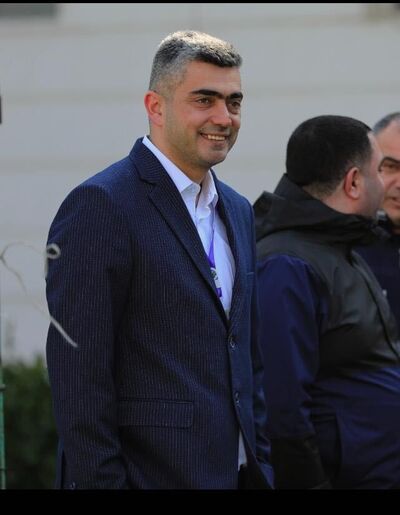  ,   Ruslan, 37 ,   ,   