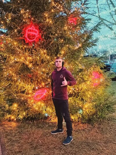  ,   Nicolai, 27 ,   ,   