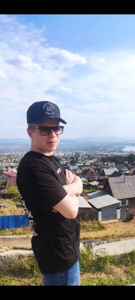  -,   Pavel, 27 ,   ,   , c 