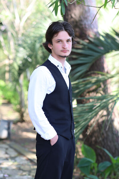  ,   Luka, 18 ,   ,   