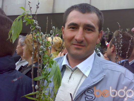  ,   Migel, 47 ,  