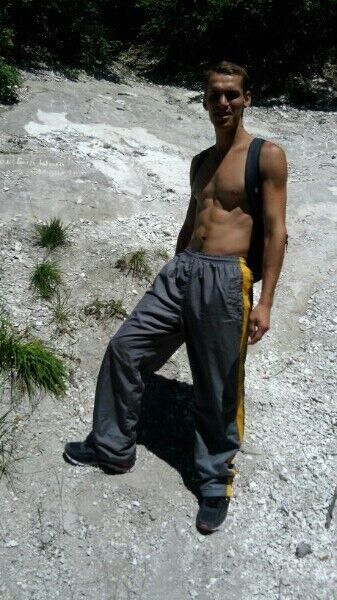  10648373  Igor, 30 ,    