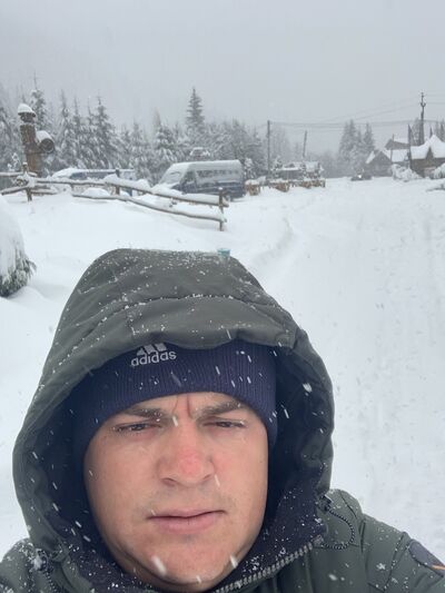  ,   Maxim, 38 ,   ,   , c 