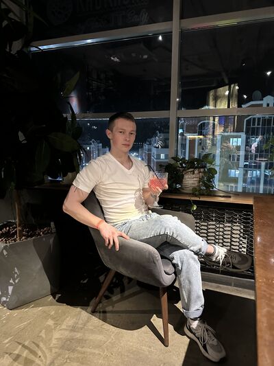  ,   Maks, 21 ,   ,   