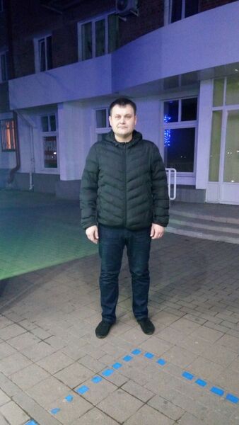  ,   Kent, 42 ,   ,   