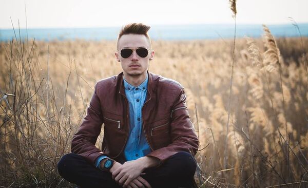  ,   Andrew, 33 ,   ,   , c , 