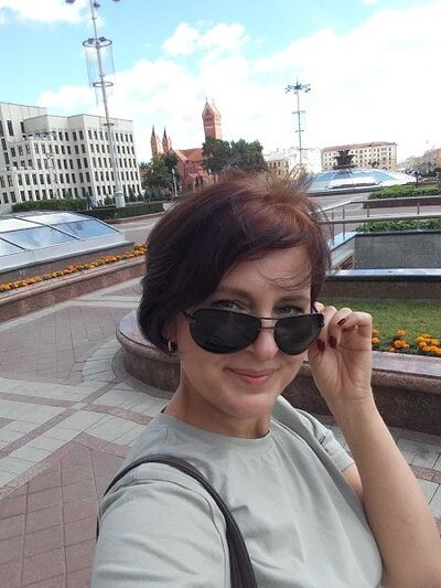  ,   Elena, 45 ,   c 