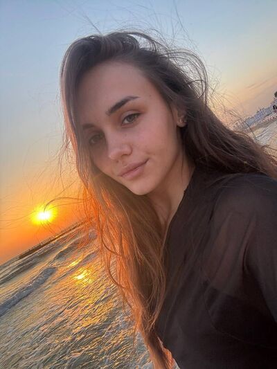  Alief,   Svetlana, 24 ,   ,   