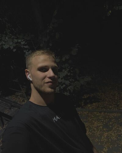  ,   Nicoloc, 23 ,   ,   