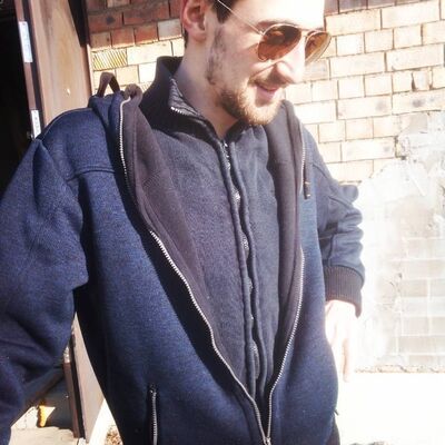  ,   Petro, 33 ,   ,   , c 