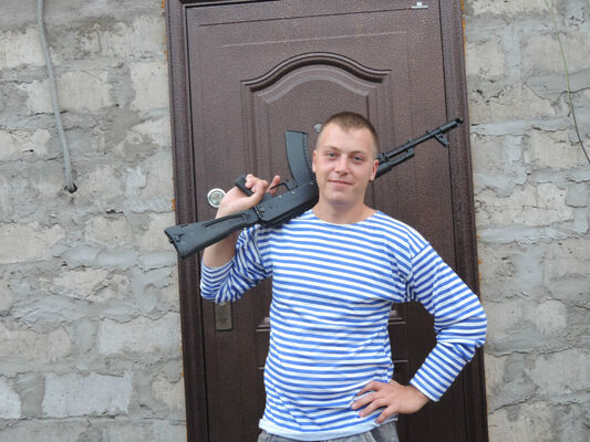  ,   Igor, 37 ,   