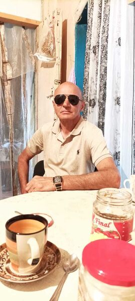  ,   Kamil, 57 ,   ,   