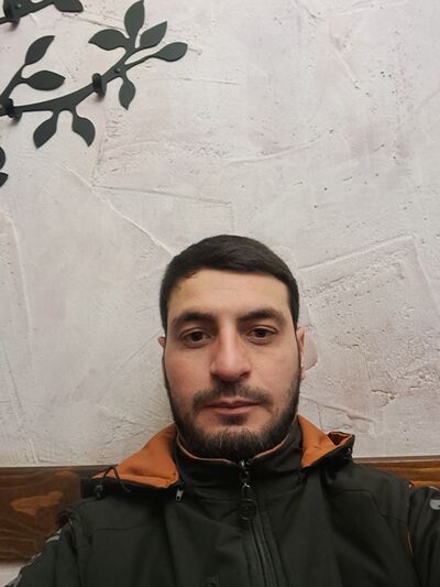  ,   Murad, 29 ,   ,   