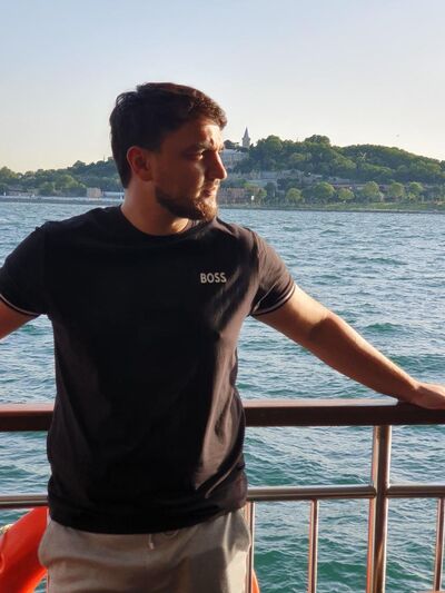  Kadikoy,   Isa, 24 ,   ,   